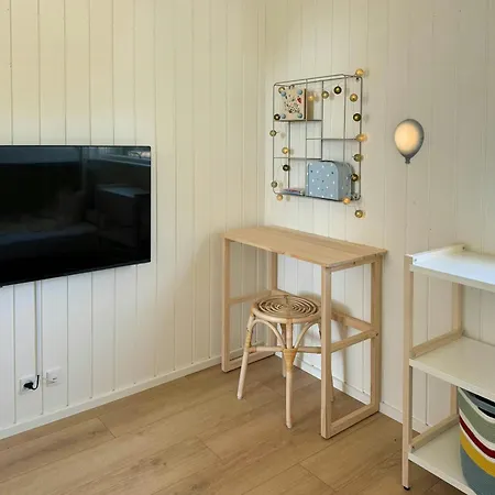 Modern House In Second Row At Rude 펜션 *